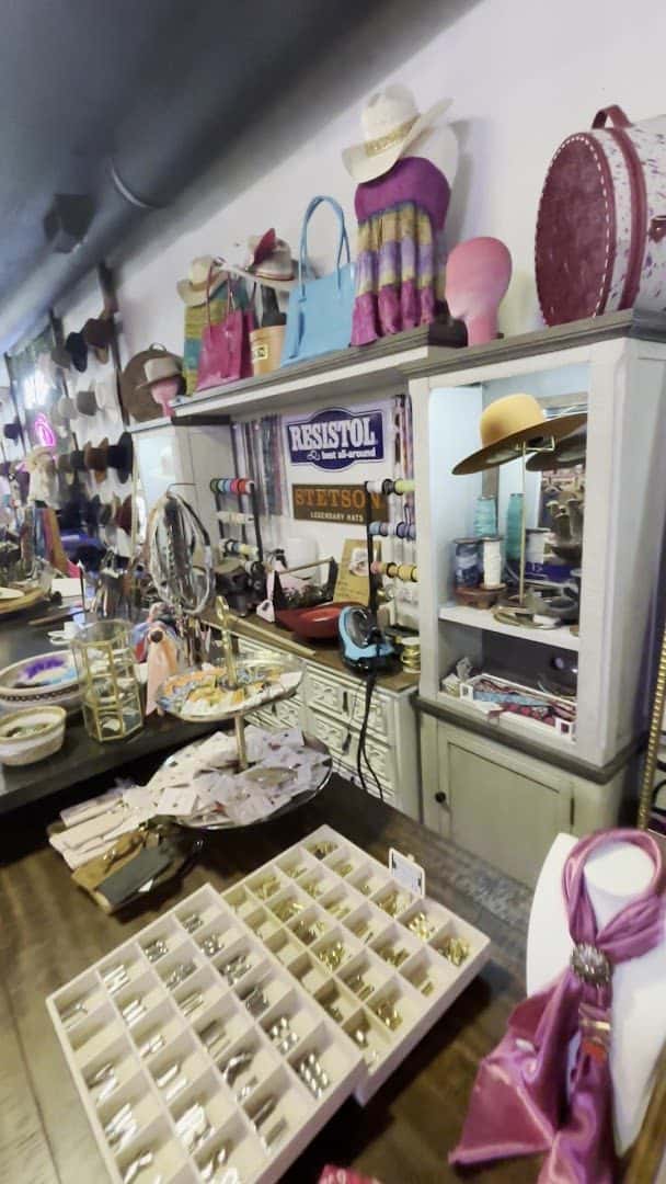 Blushing Belle Boutique — Retail & Boutiques photo 3 of 5