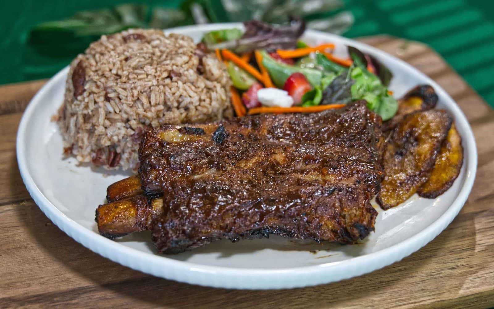 Island Riddim Jerk & BBQ Grill — Restaurants photo 3 of 5