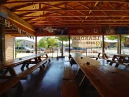 Leander Beer Market