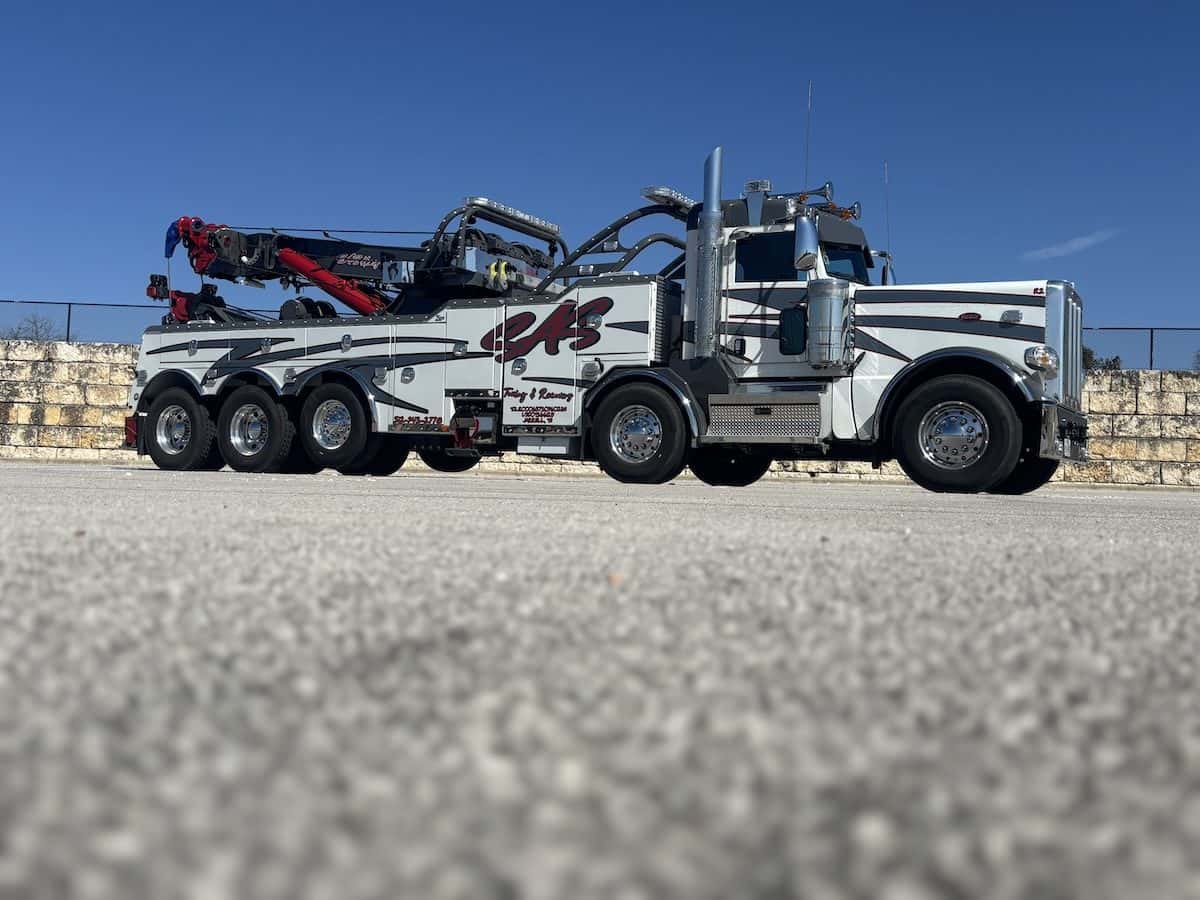 SAS Towing and Recovery Inc - No Vehicle Storage — Auto Services photo 3 of 5