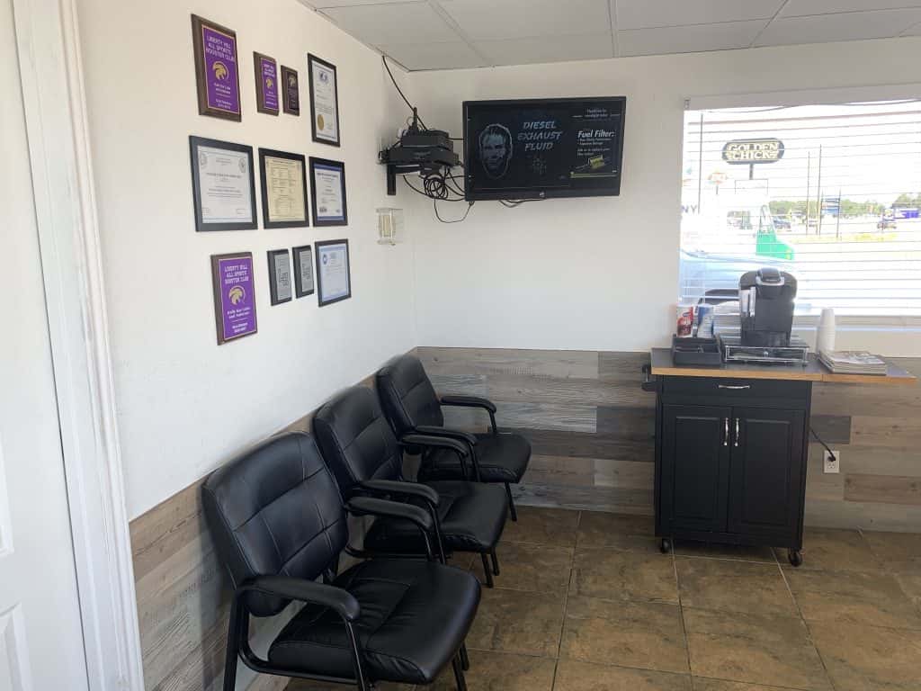 Kwik Kar Lube & Auto Care — Auto Services photo 2 of 5