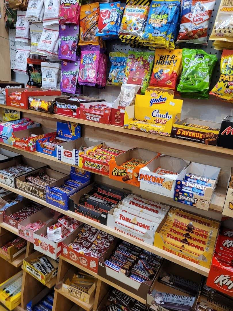 3 Star Candy Shop Inc — Bakeries & Desserts photo 3 of 5