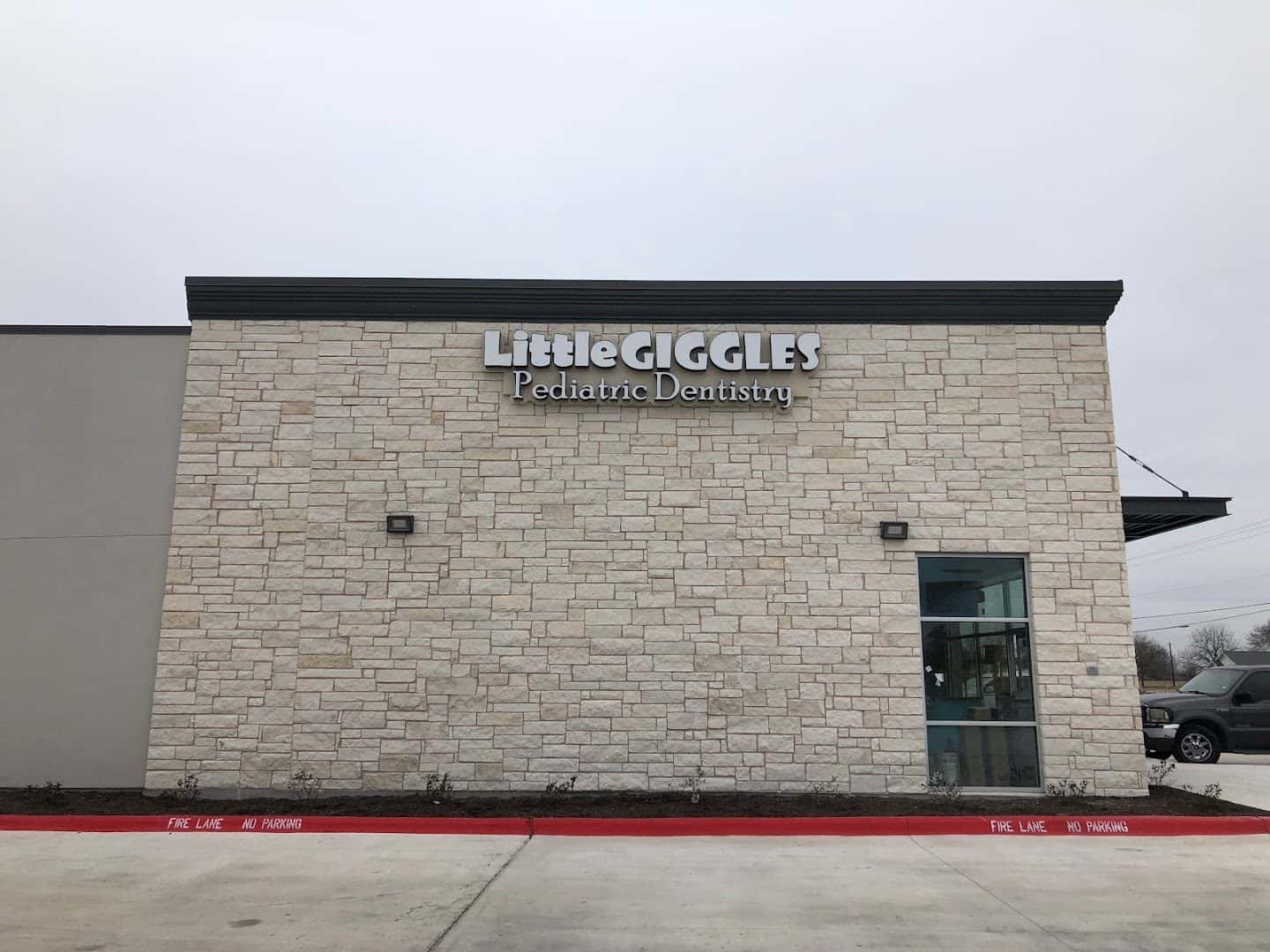 Little Giggles Pediatric Dentistry — Dentists photo 2 of 5