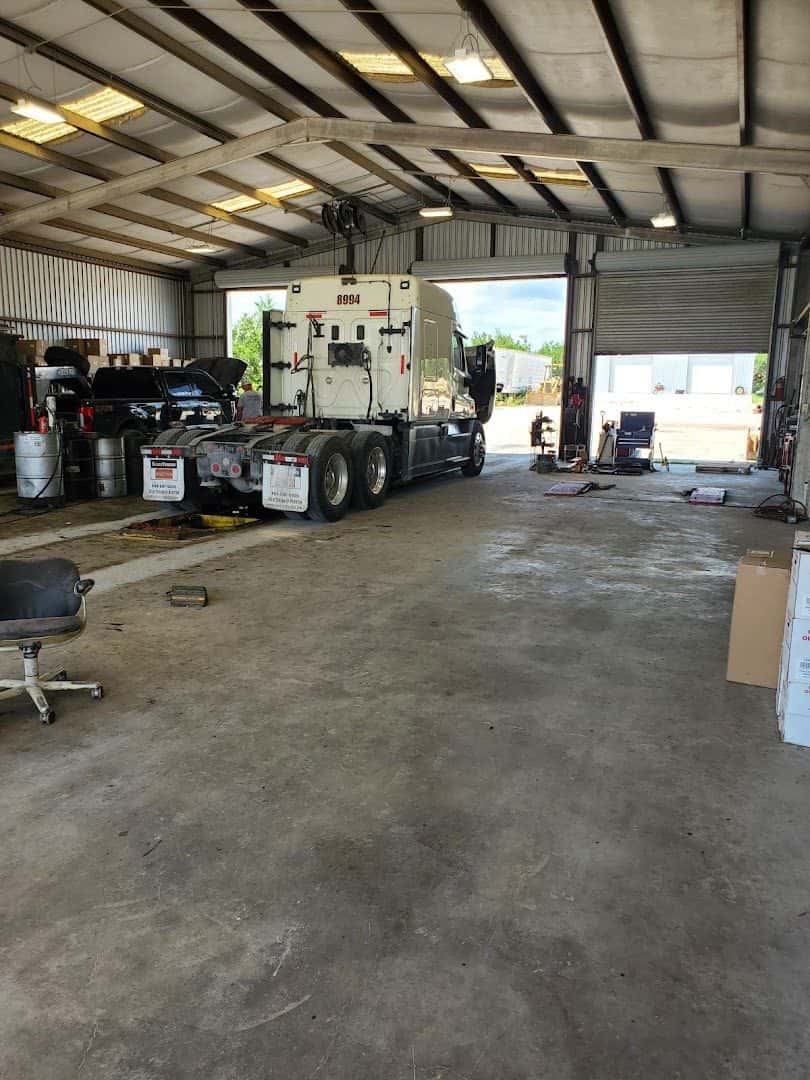 Liberty Hill Truck Service — Auto Services photo 2 of 3