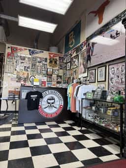 DERRICK'S BARBER SHOP