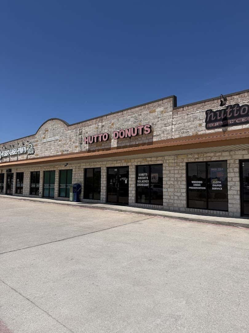 Hutto Donuts — Bakeries & Desserts photo 2 of 5