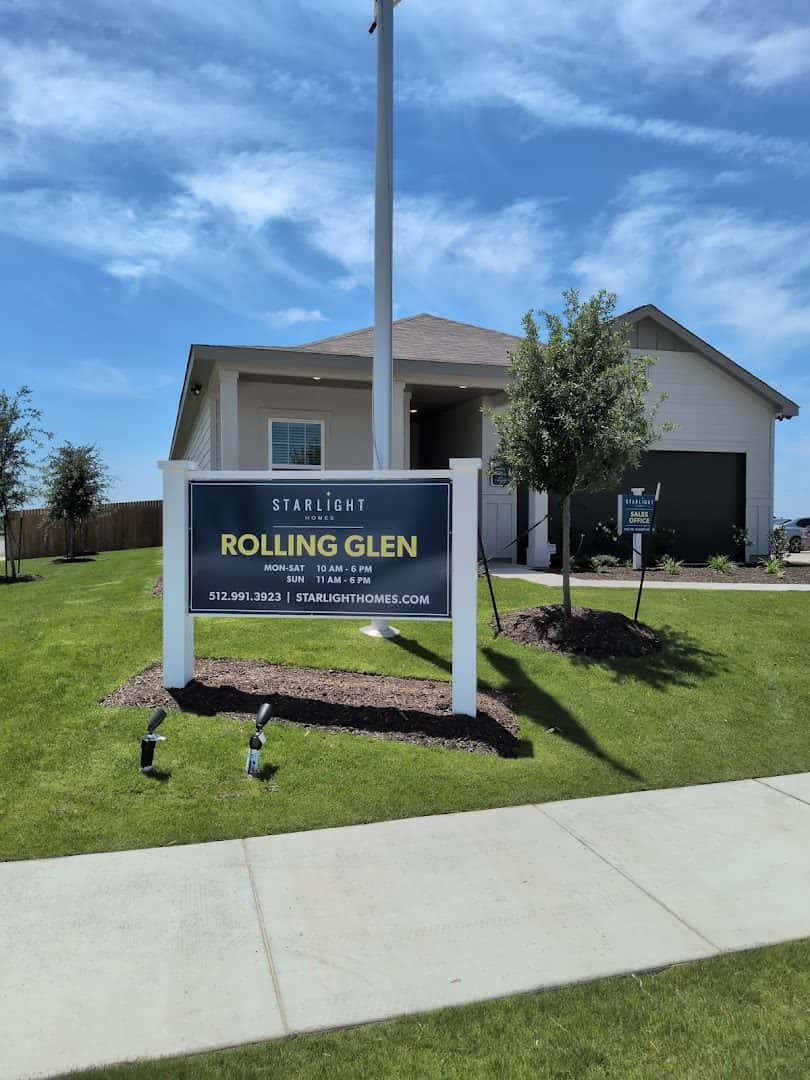 Rolling Glen by Starlight Homes — Home Builders & Remodelers photo 3 of 5