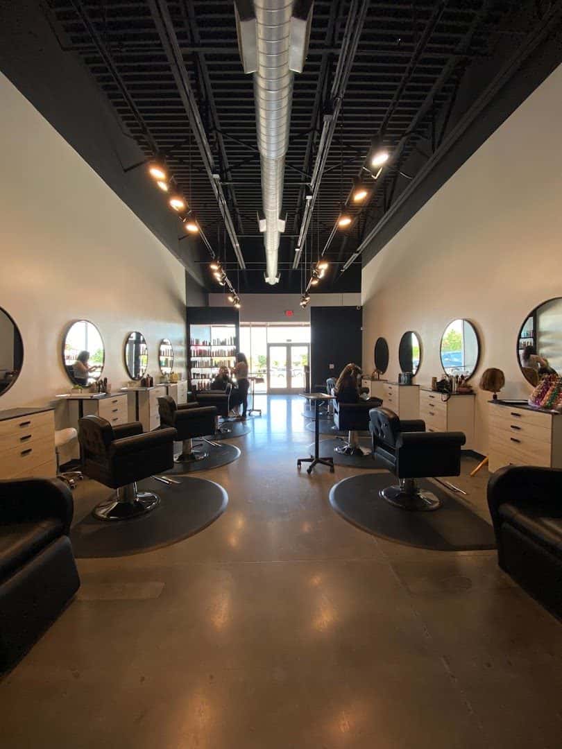 Vibe Salon — Hair Salons & Barbers photo 2 of 5