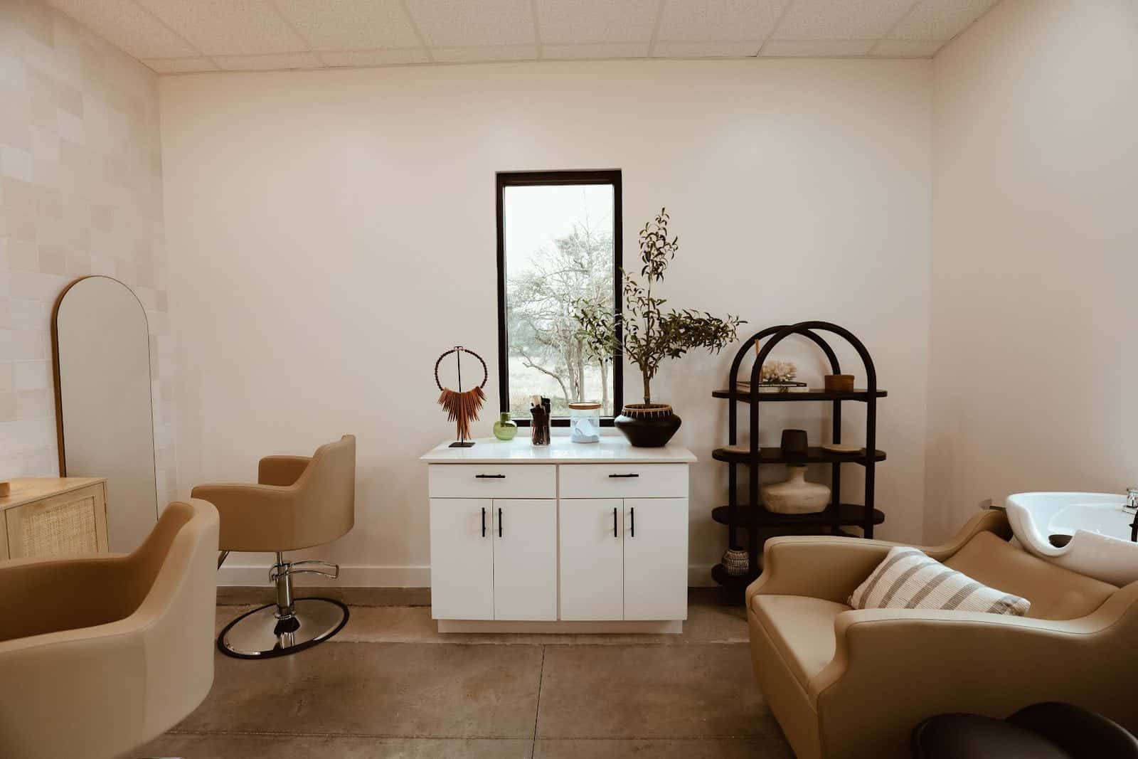 Copper + Mane Salons — Hair Salons & Barbers photo 2 of 5