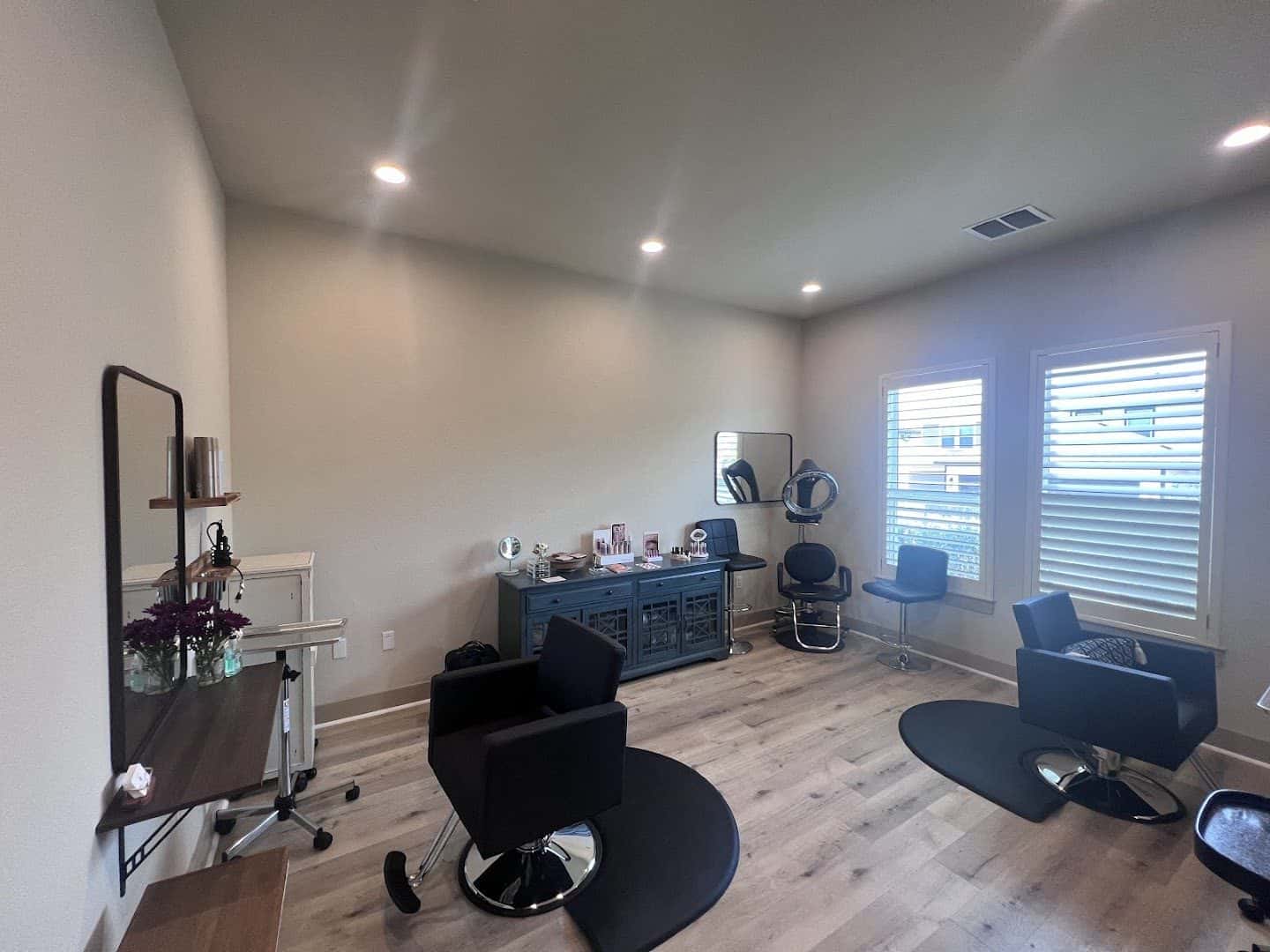 Glow & Grow Salon and Boutique — Hair Salons & Barbers photo 3 of 5