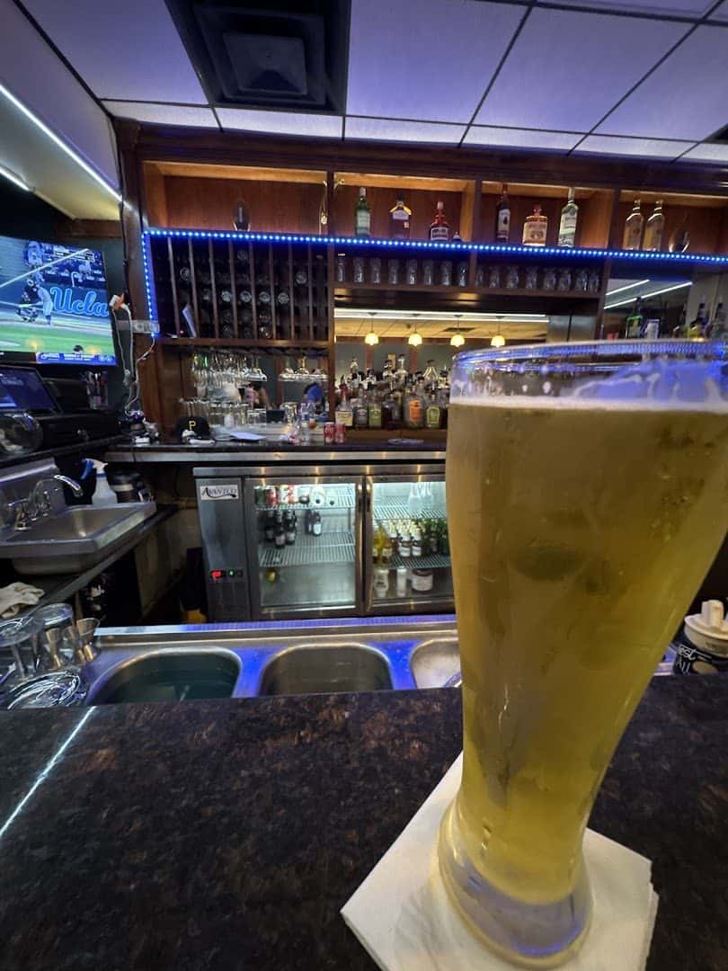 The Reserve Bar — Bars & Breweries photo 2 of 5