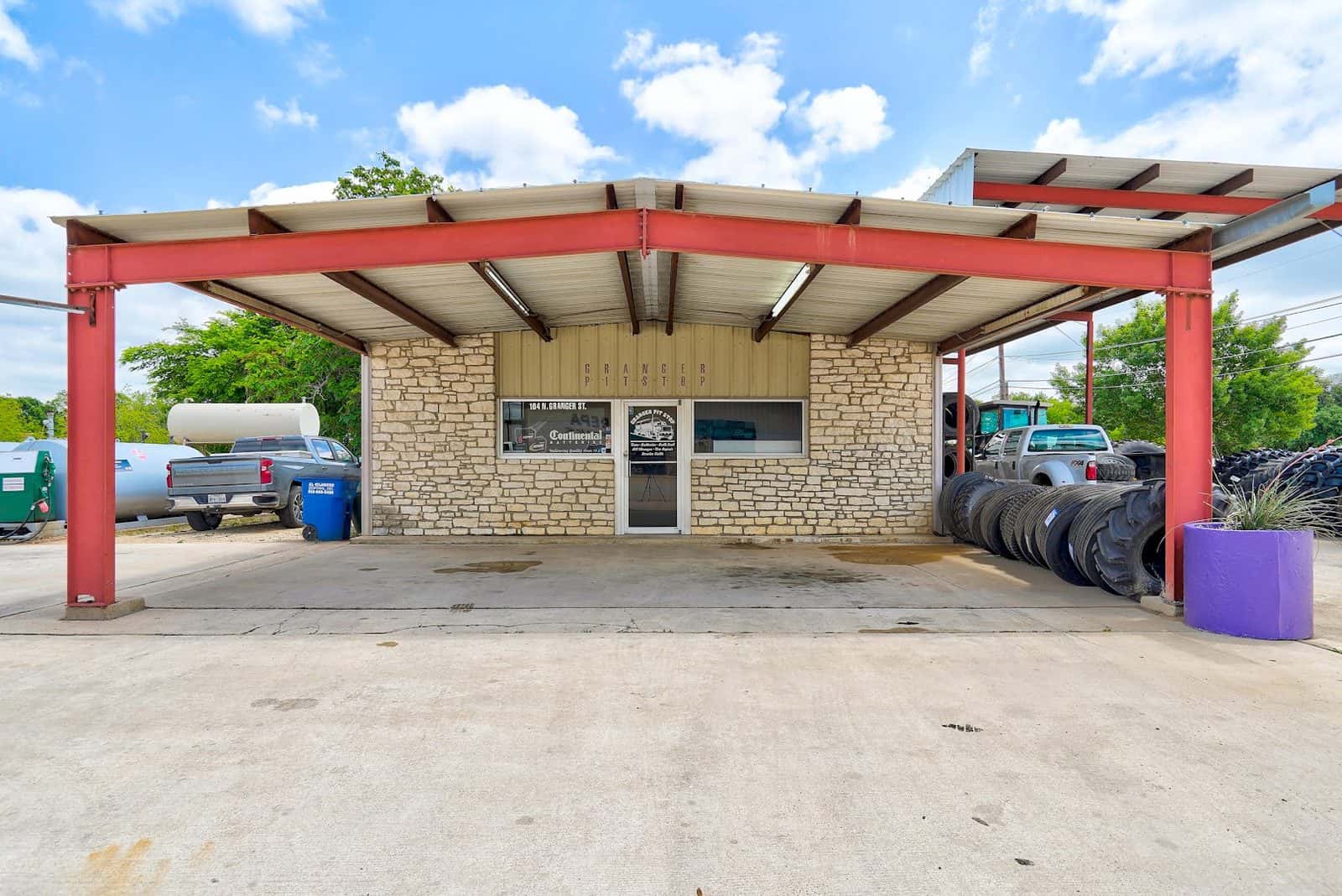 Granger Pit Stop — Auto Services photo 3 of 5