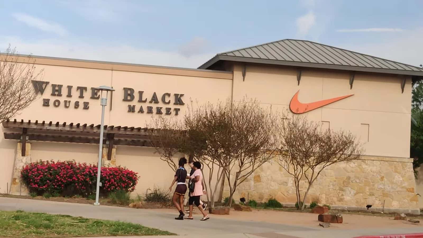 Round Rock Premium Outlets — Retail & Boutiques photo 2 of 5