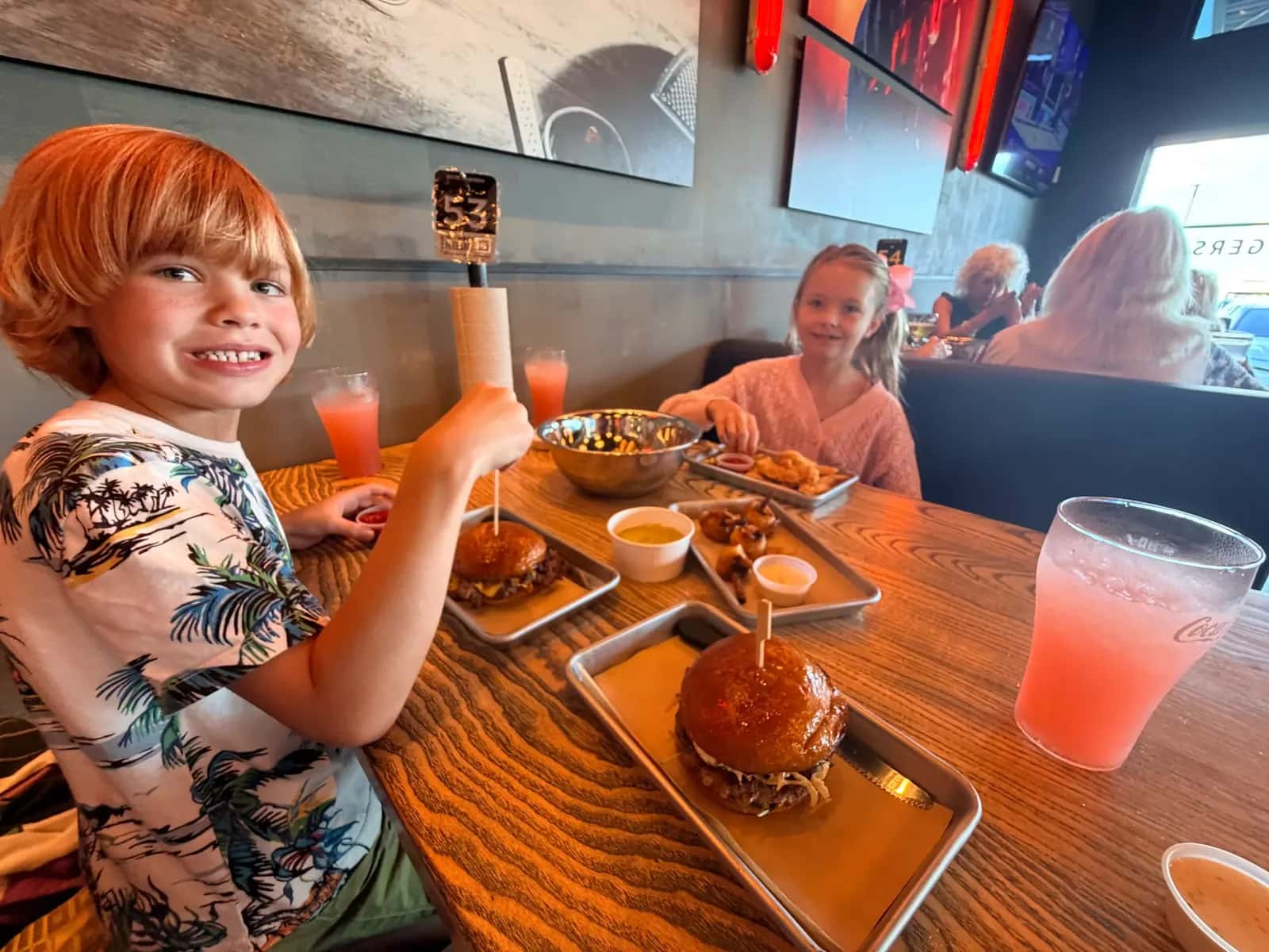 First Look: We Tried the New Hopdoddy in Leander
