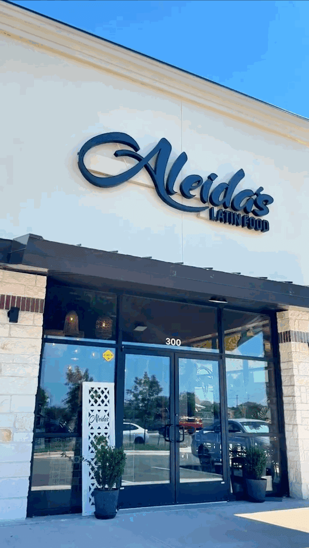 Aleidas Restaurant — Restaurants photo 1 of 5