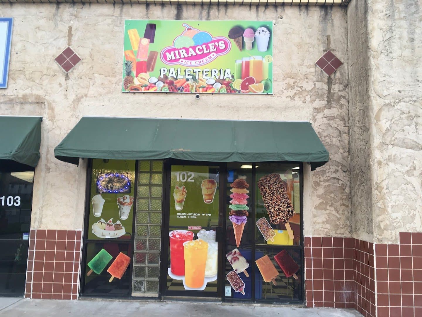 Miracle's Homemade Ice Cream Shop — Bakeries & Desserts photo 1 of 5