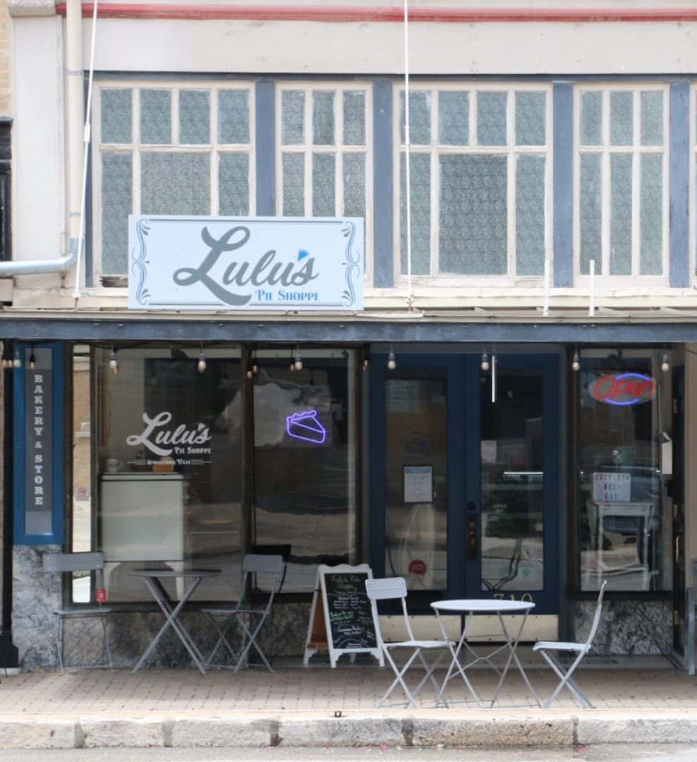 Lulu's Pie Shoppe — Bakeries & Desserts photo 1 of 5