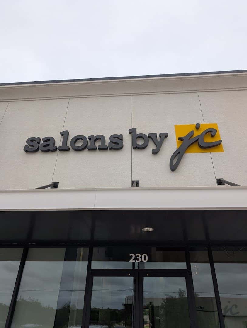 Modern Chivalry Men's Hair Studio — Hair Salons & Barbers photo 1 of 5