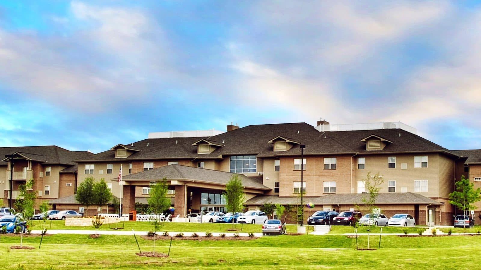 Lakeline Oaks Retirement Community — Senior Services photo 1 of 5