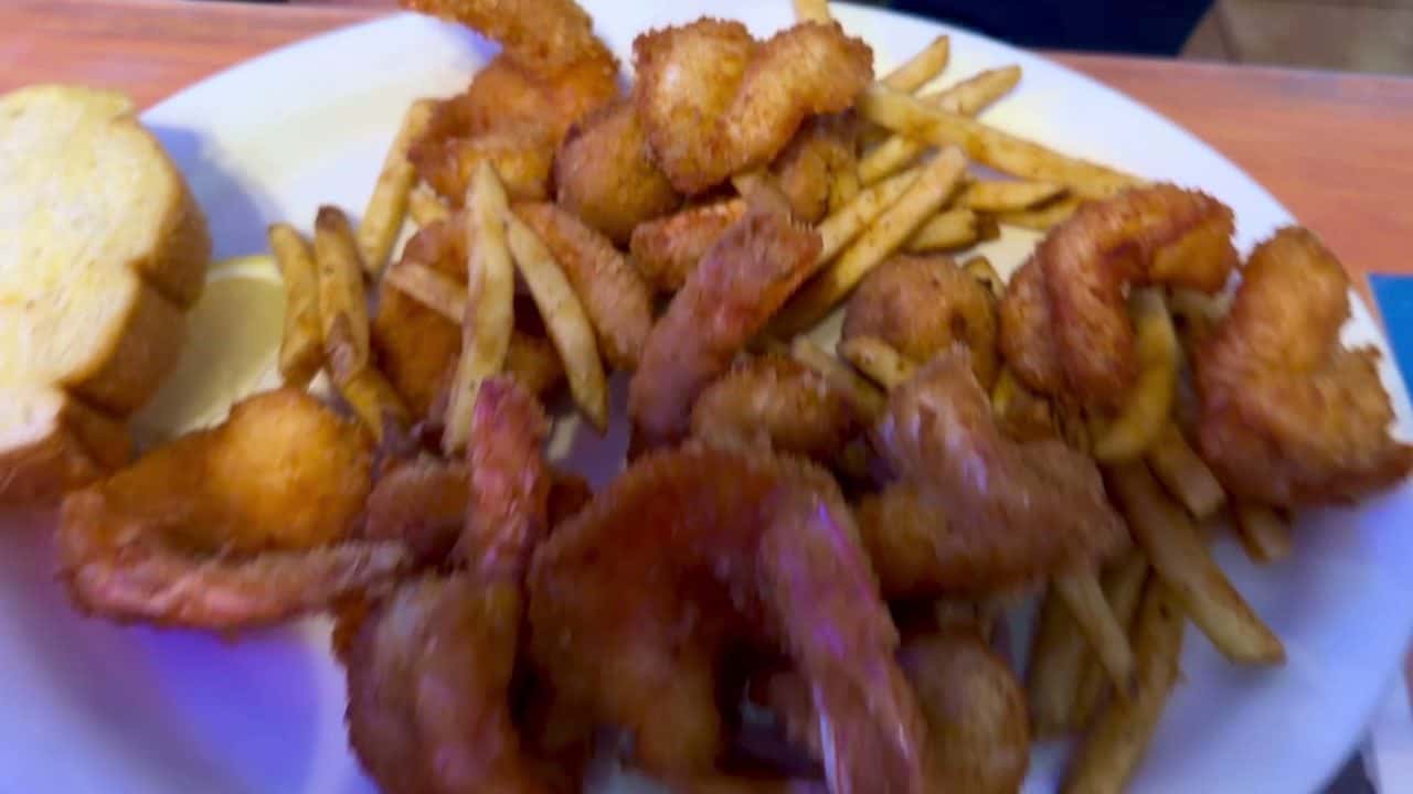 C.R. Surf & Turf Restaurant — Restaurants photo 2 of 5