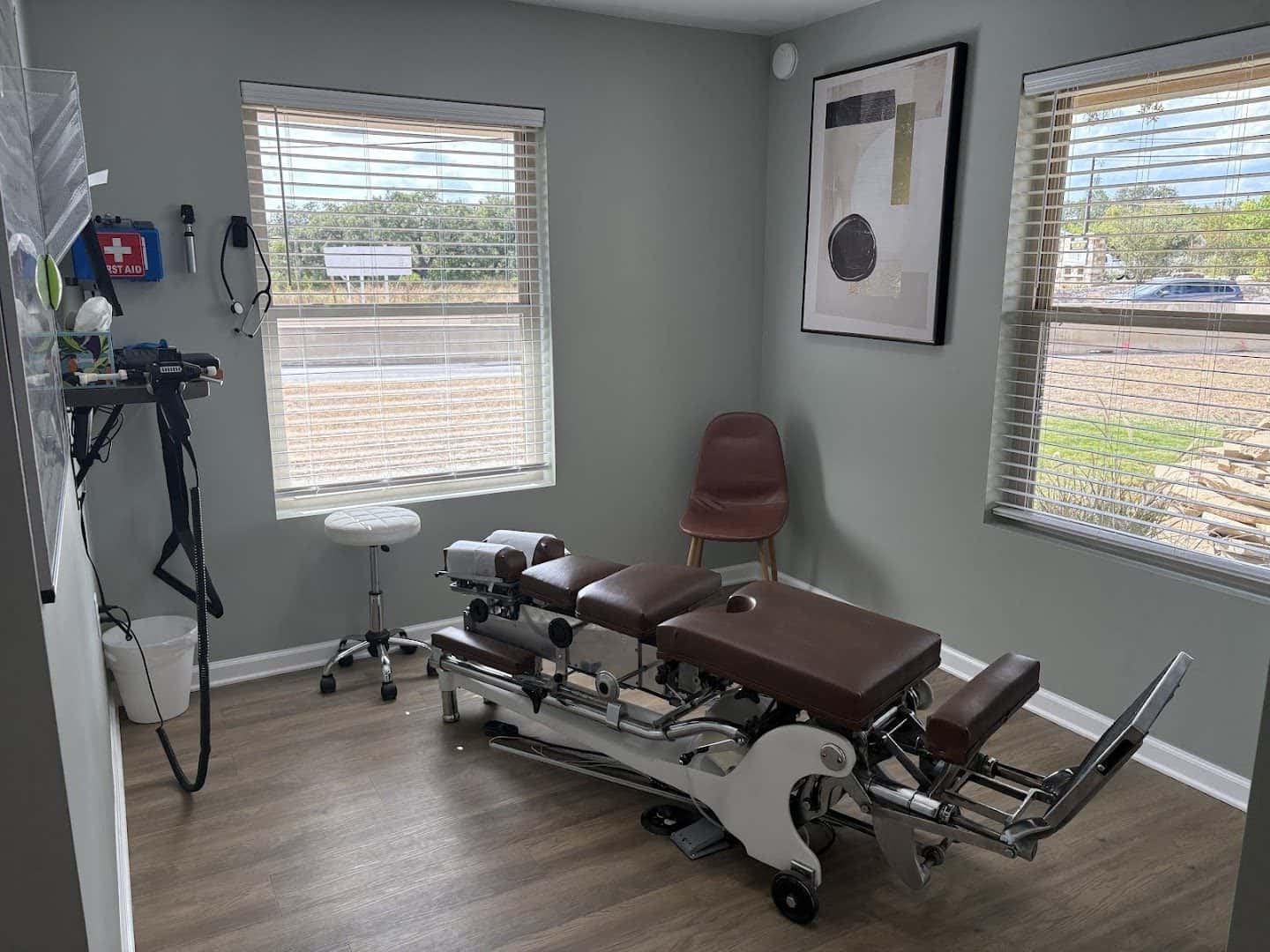 Crystal Falls Chiropractic & Injury Center of Leander — Chiropractors & Therapy photo 3 of 5