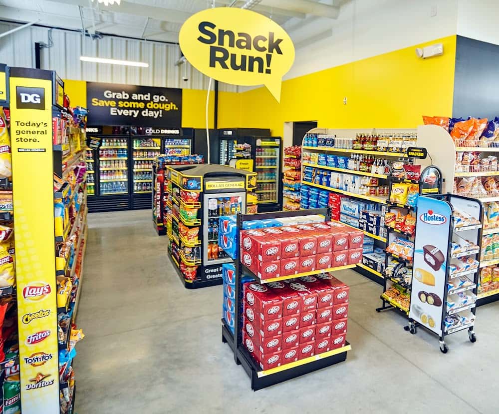 Dollar General — Retail & Boutiques photo 2 of 5