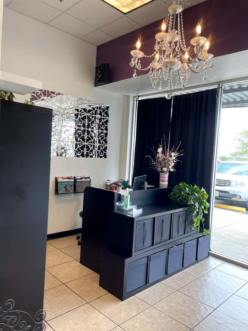 Shine Salon And Spa — Hair Salons & Barbers photo 3 of 5