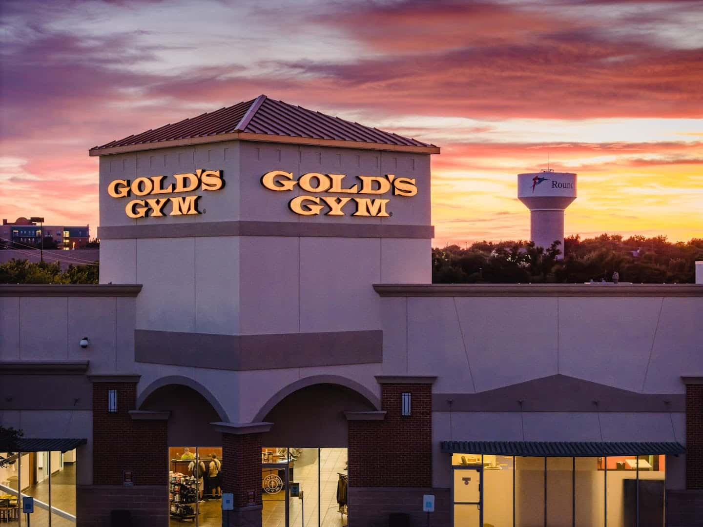 Gold's Gym Austin Hester's Crossing — Fitness & Gyms photo 1 of 5