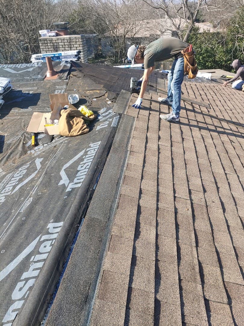 Lopez Construction and Roofing — Roofers photo 1 of 5