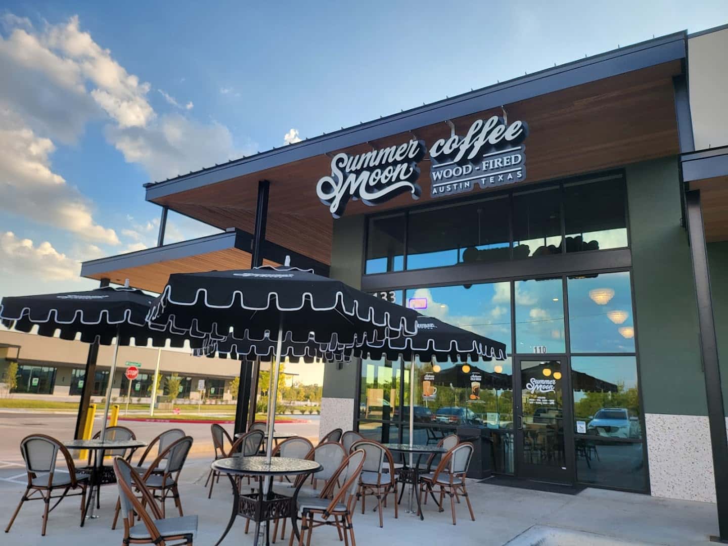 Summer Moon — Coffee Shops & Cafes photo 3 of 5
