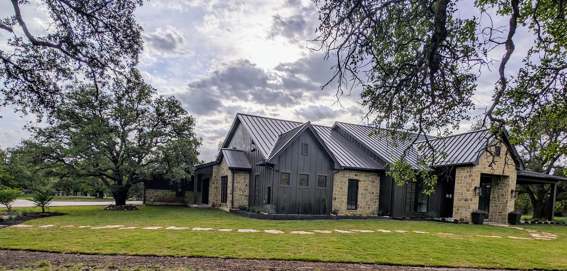 Texas Beautyscapes — Lawn & Landscape photo 1 of 5