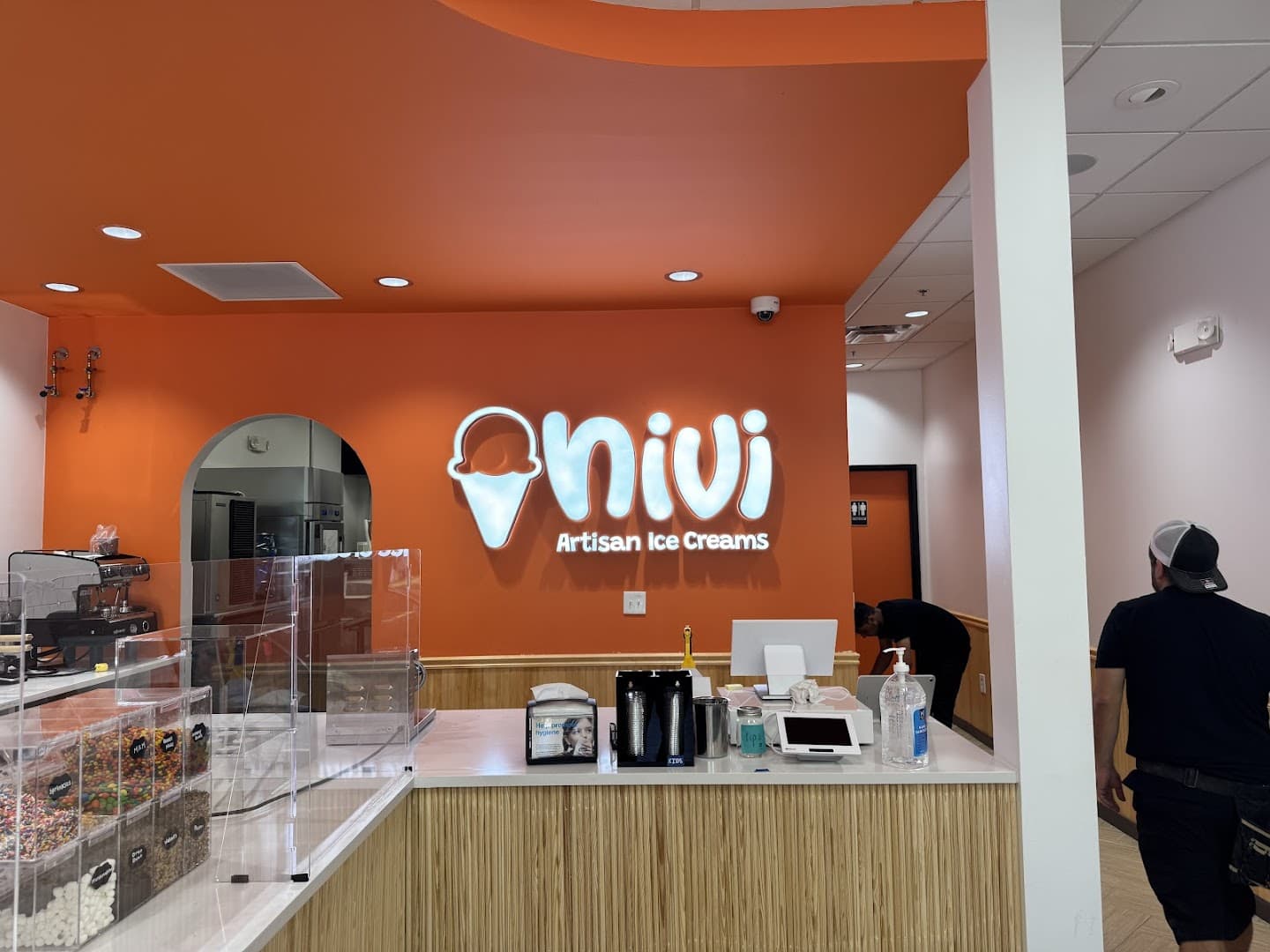 Nivi Artisan Ice Creams - Softserve, Milk Shakes And Bubble Waffles — Coffee Shops & Cafes photo 1 of 5