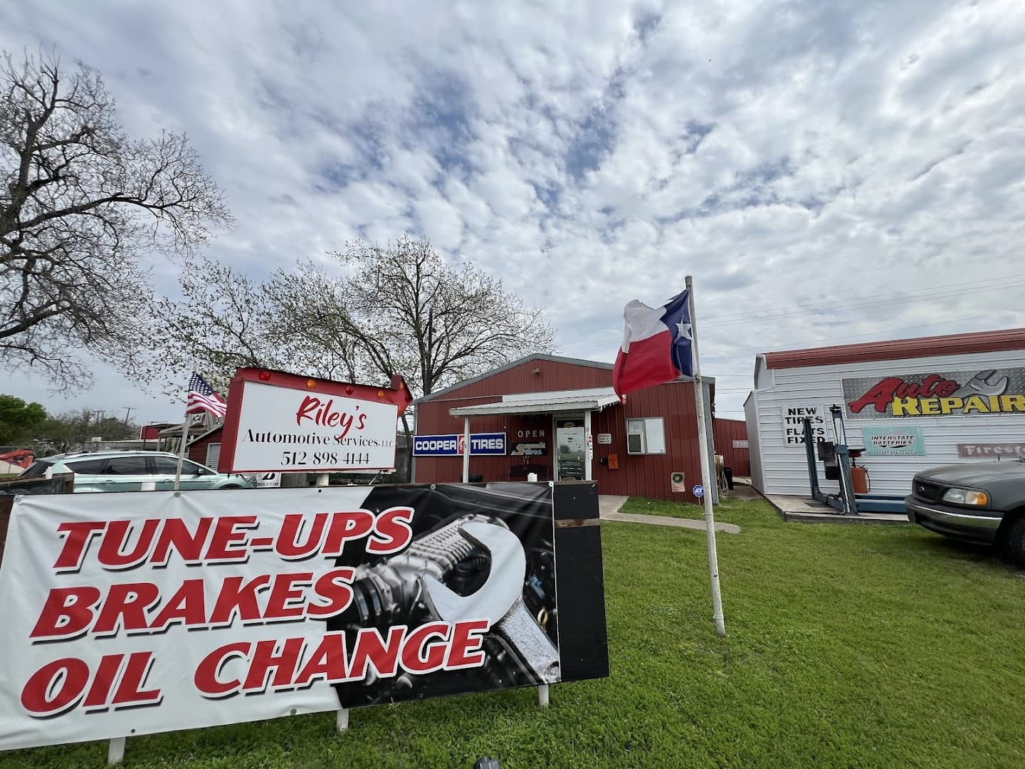 Riley's Automotive Services — Auto Services photo 1 of 5