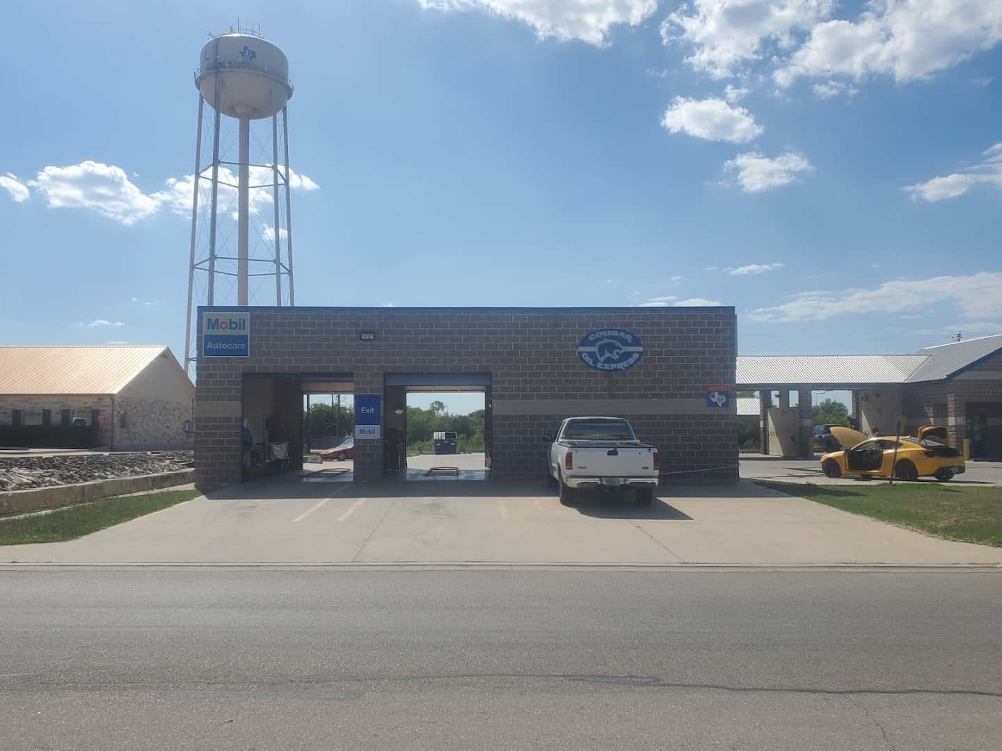 Cougar Automotive Lube And Car Wash — Auto Services photo 2 of 5
