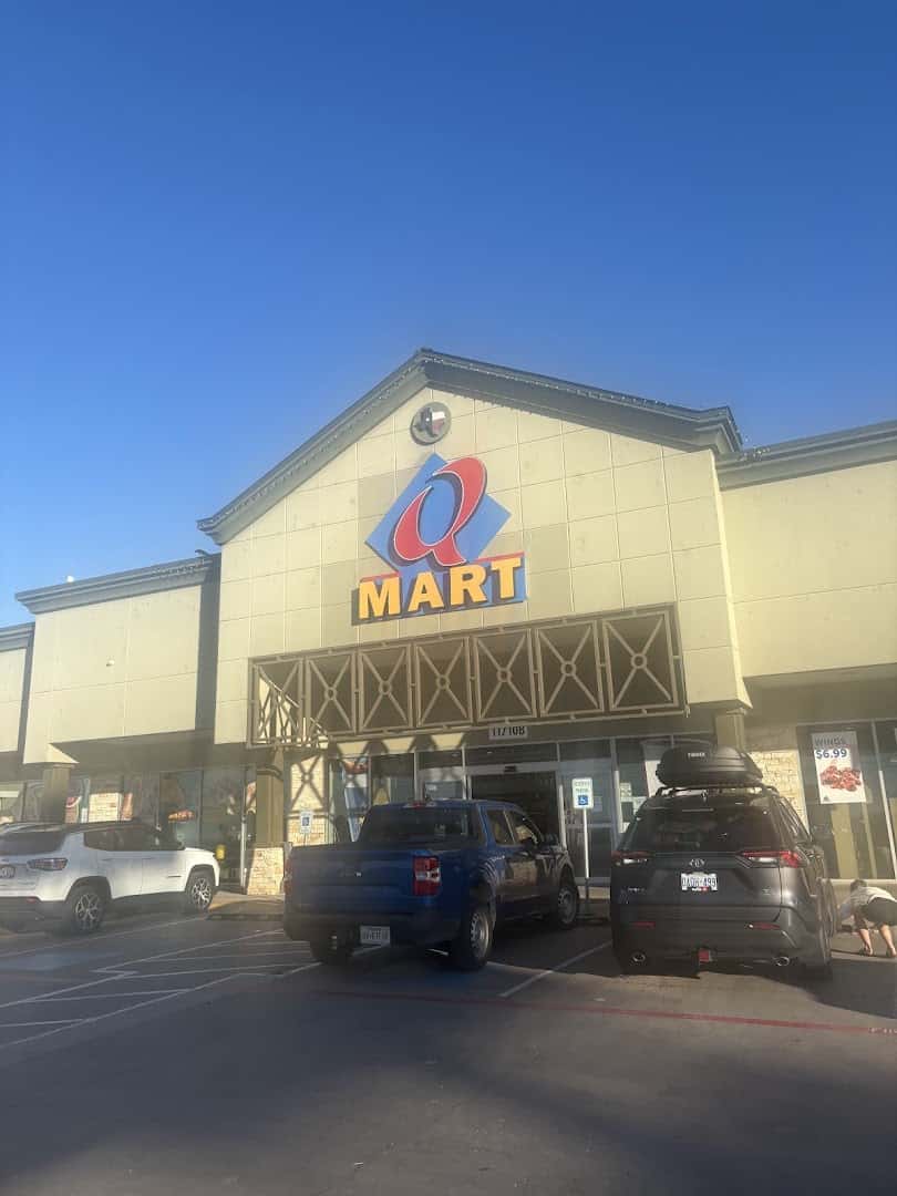 QMart — Retail & Boutiques photo 1 of 5