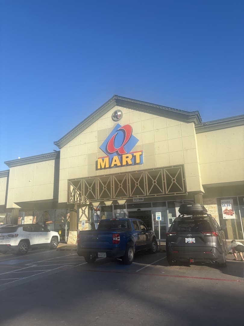 QMart — Retail & Boutiques photo 1 of 5