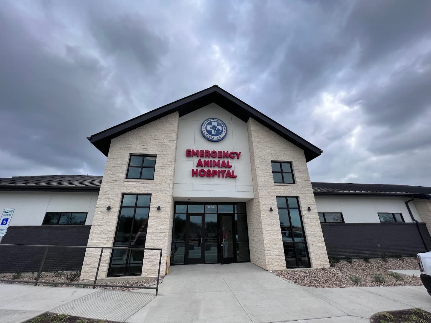 Emergency Animal Hospital of Crystal Falls — Pet Services photo 1 of 5