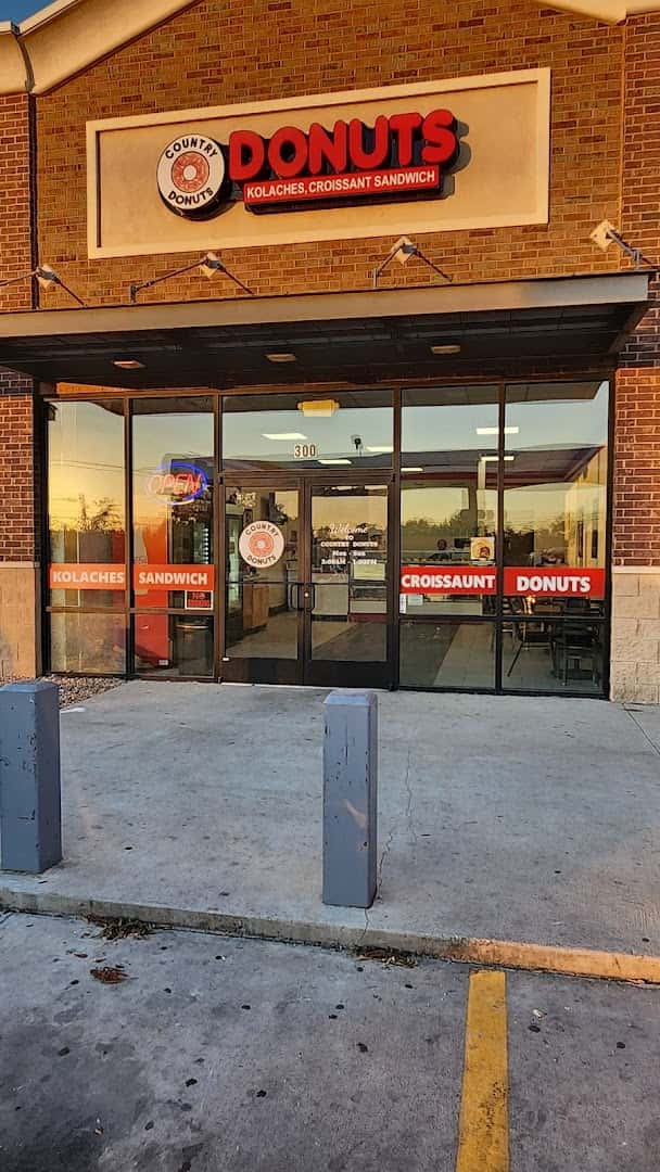 Country Donuts — Bakeries & Desserts photo 3 of 5