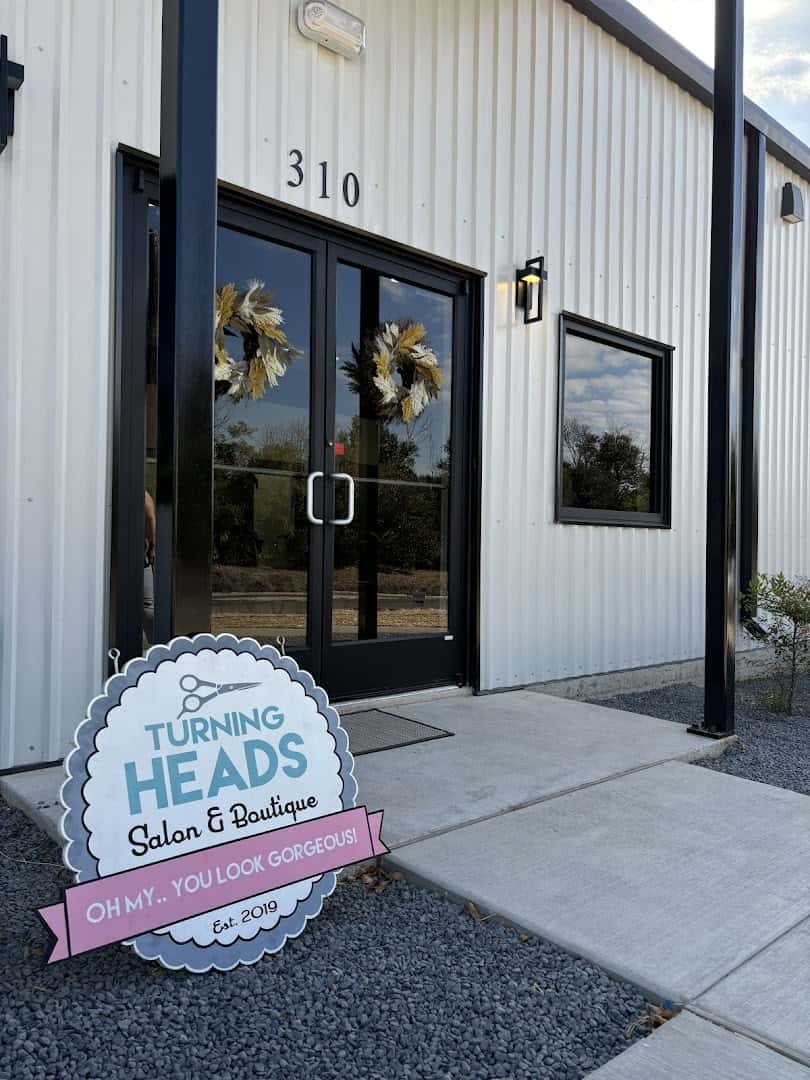 Turning Heads Salon — Hair Salons & Barbers photo 1 of 5