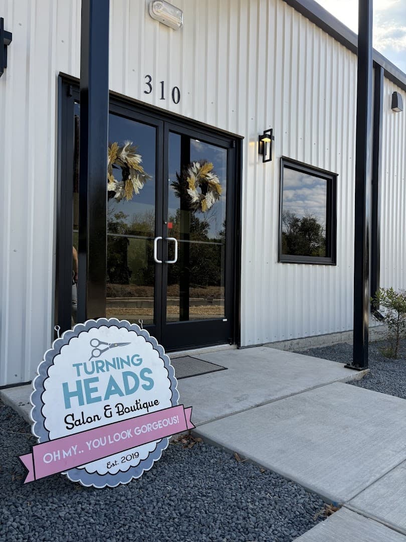 Turning Heads Salon — Hair Salons & Barbers photo 1 of 5