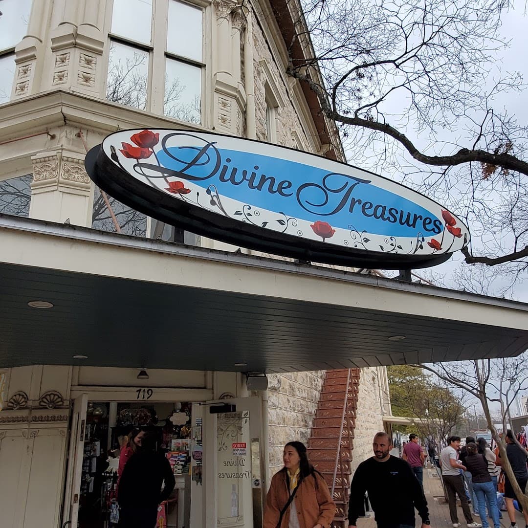 Divine Treasures Fine Gifts and Home Decor — Retail & Boutiques photo 1 of 5