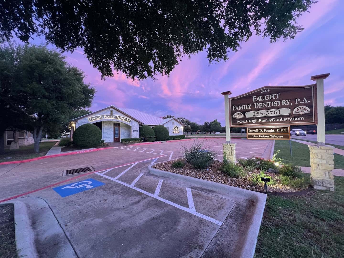 Faught Family Dentistry — Dentists photo 1 of 5
