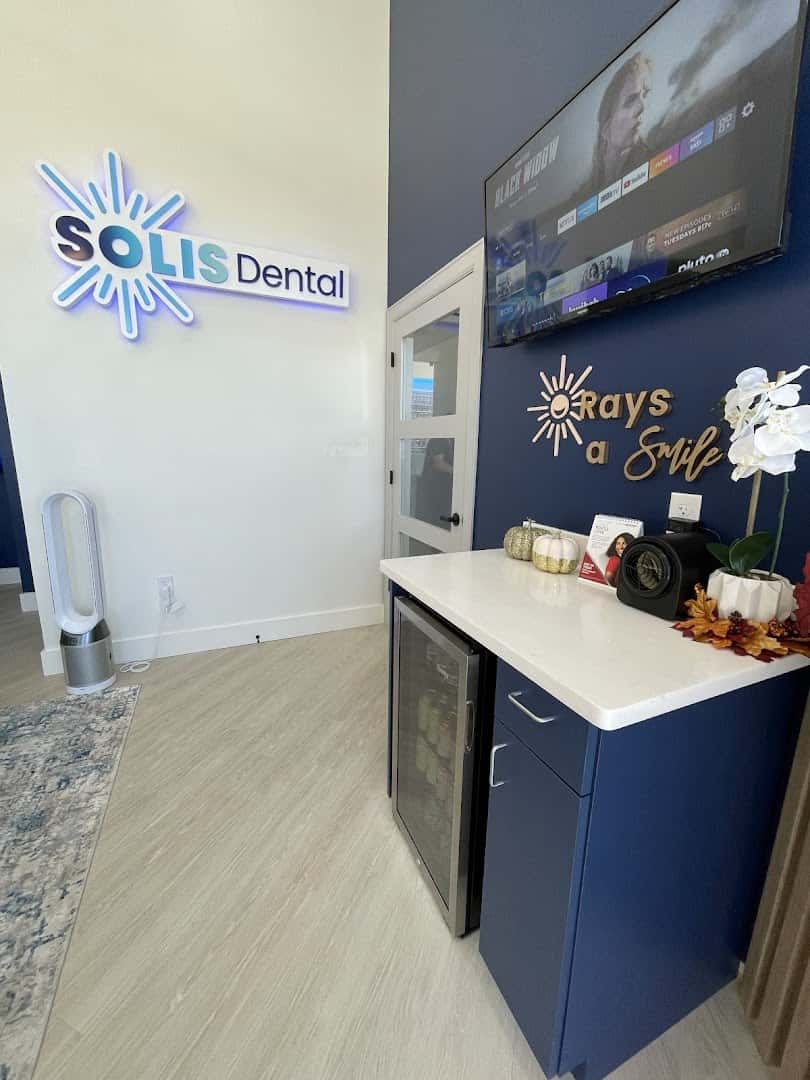 Solis Dental — Dentists photo 2 of 5