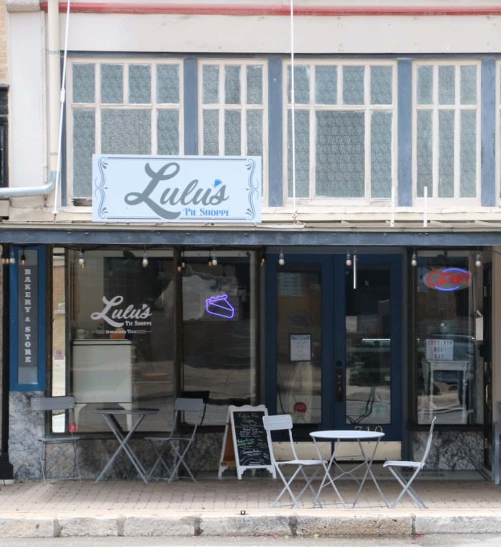 Lulu's Pie Shoppe — Bakeries & Desserts photo 1 of 5