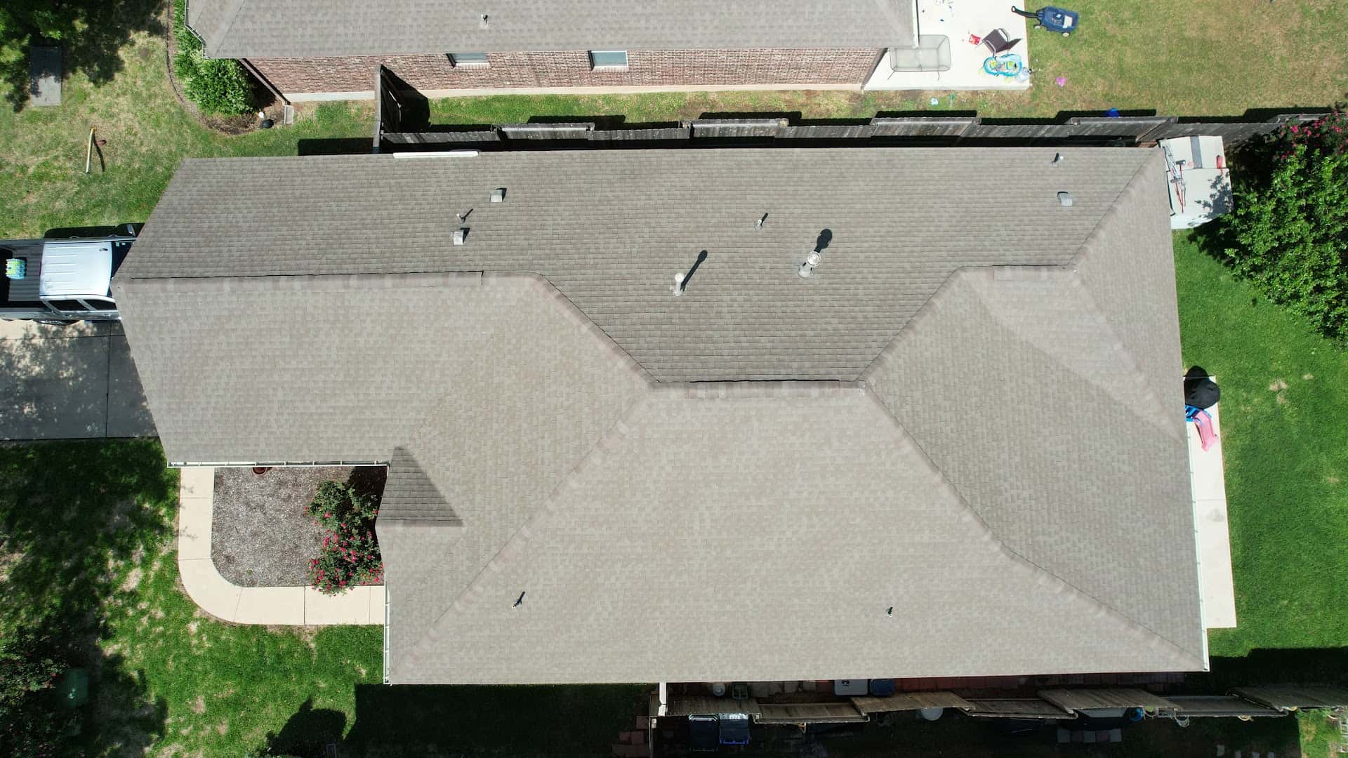 Busse Roofing - Affordable Roofing Services in Cedar Park, TX — Roofers photo 2 of 4