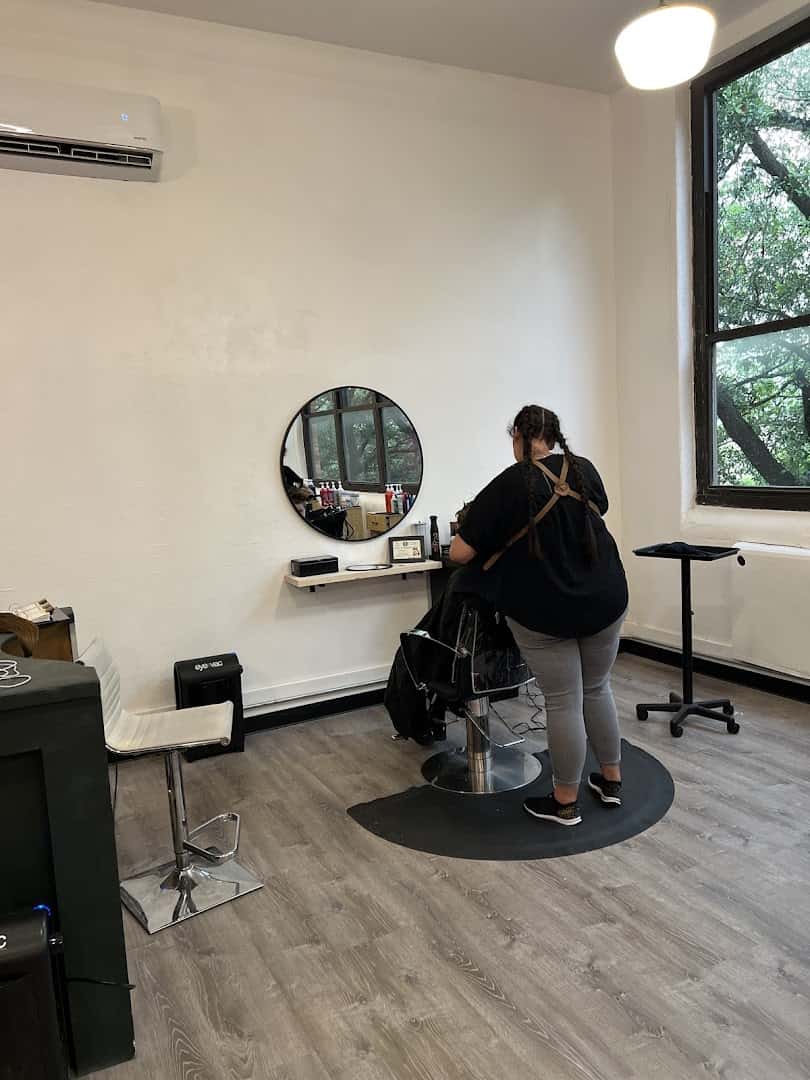 Class Act Salon — Hair Salons & Barbers photo 3 of 5
