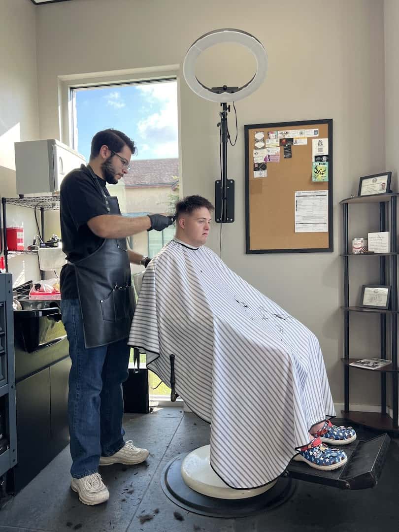 ItzJoBarbershop — Hair Salons & Barbers photo 3 of 5