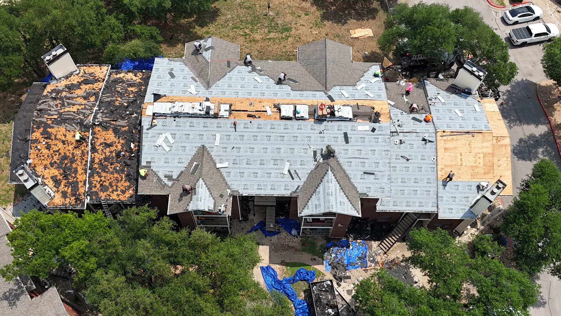 Texas Roofing Authority LLC — Roofers photo 1 of 5