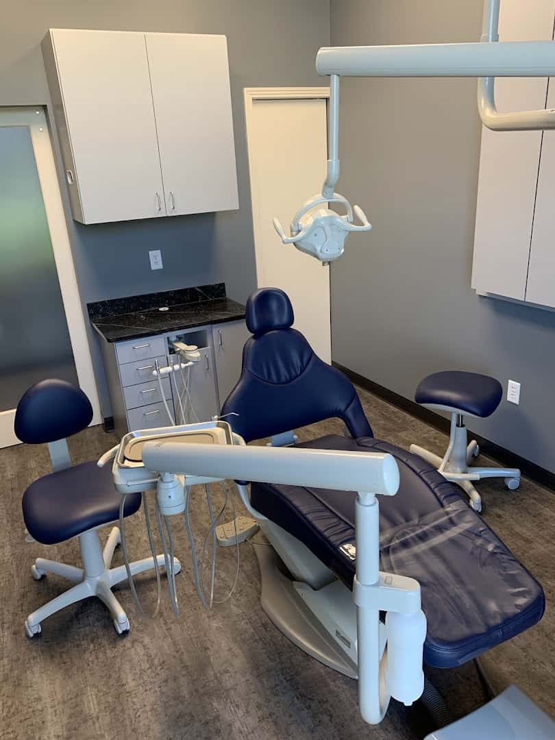 Dental Experts — Dentists photo 3 of 5