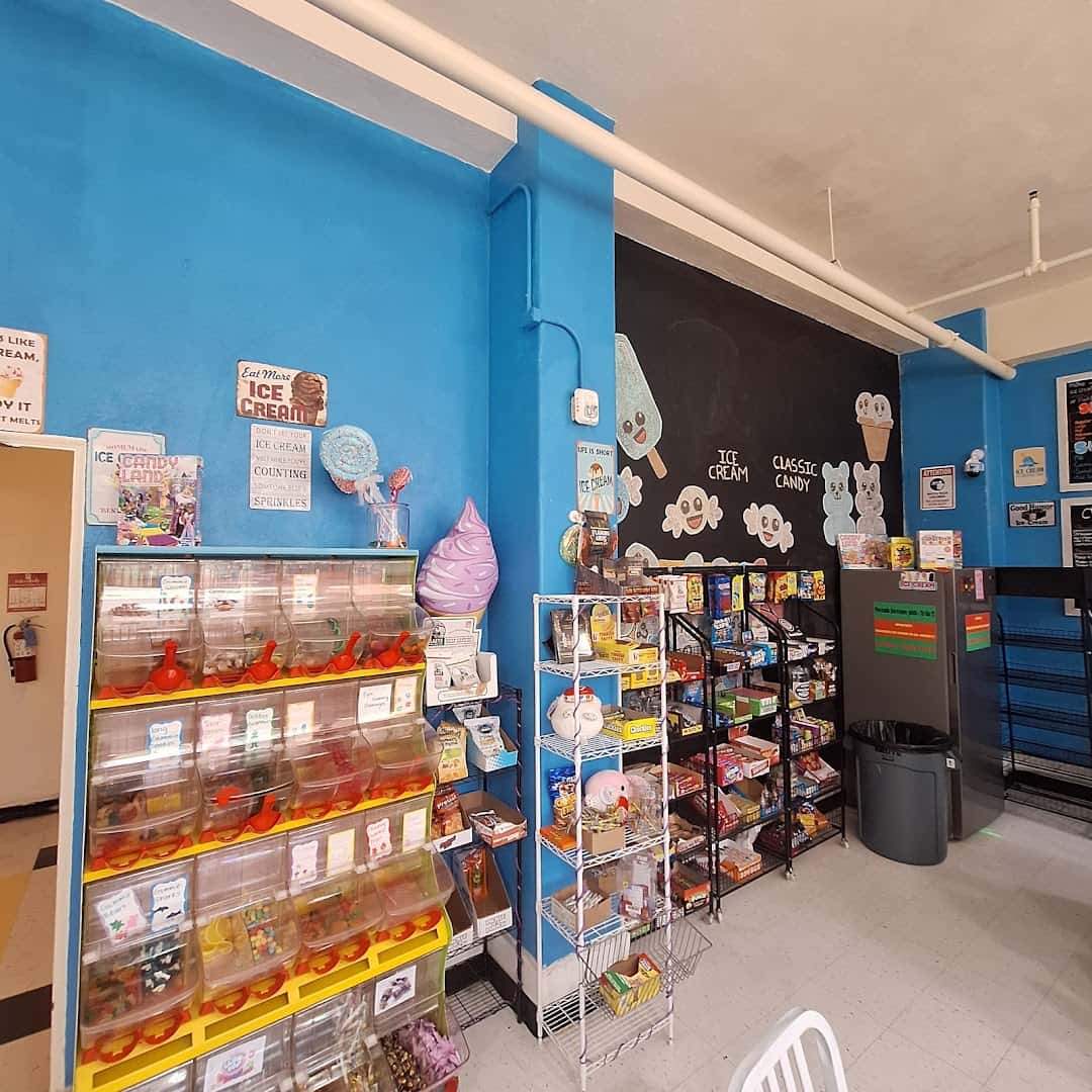 The Chemistry Lab N7 — Bakeries & Desserts photo 2 of 5